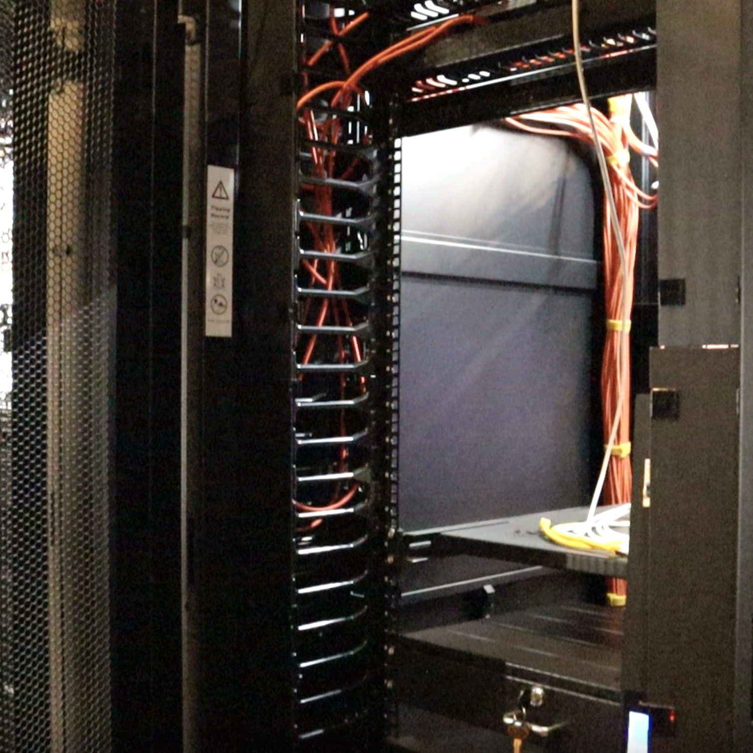 Органайзер для шкафов LAN-DC